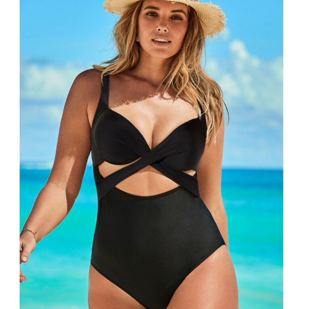 NWT Women's size 16 Swimsuits for all